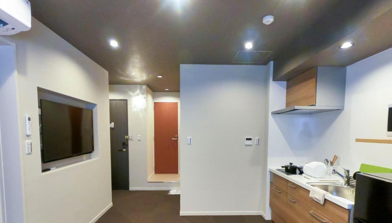 Studio,1739658146:JPEG