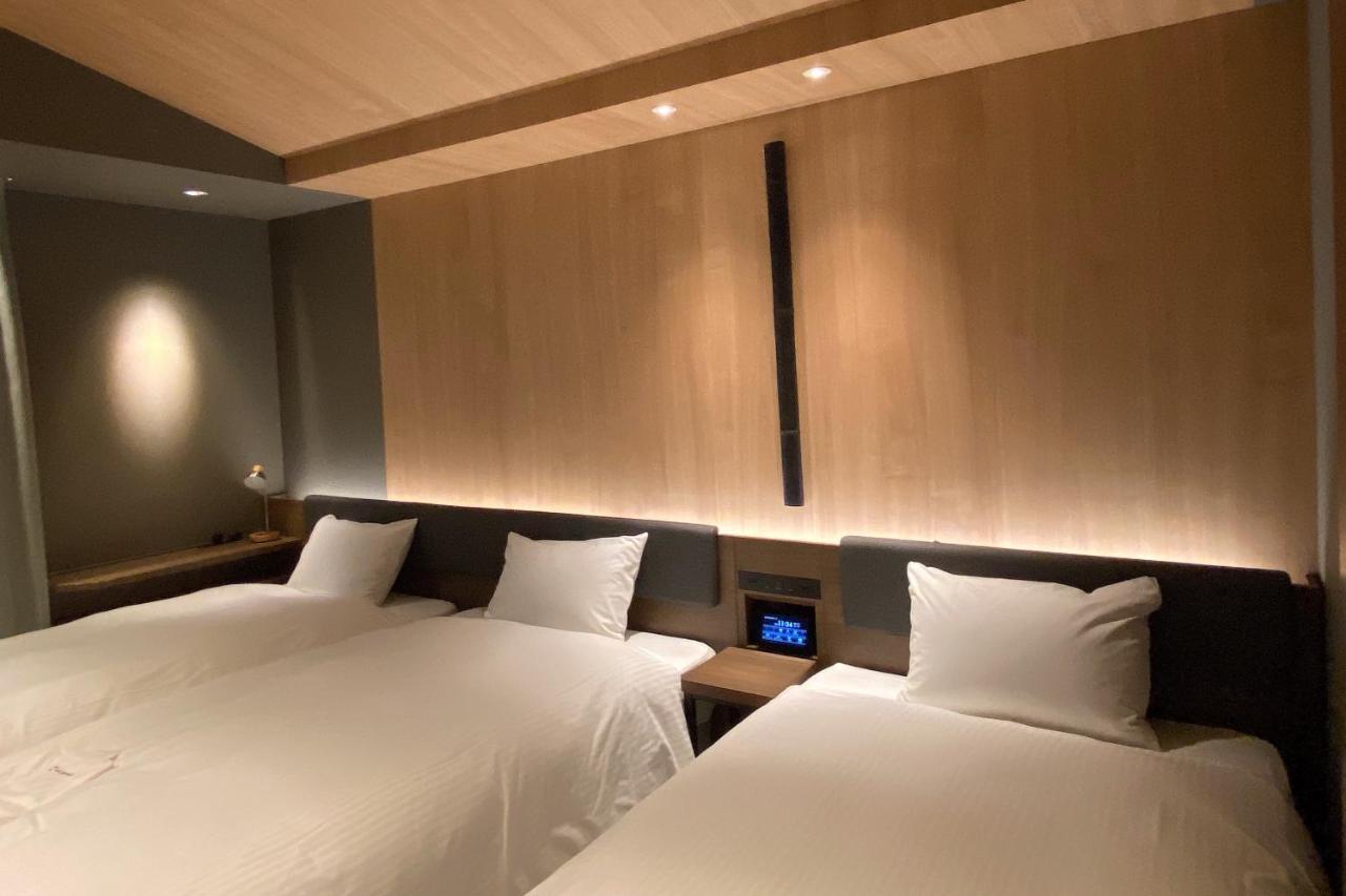 Zweibettzimmer mit Zustellbett