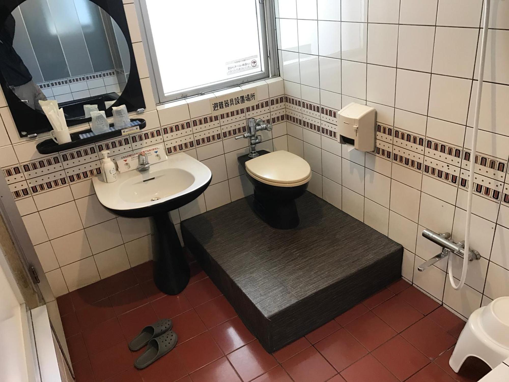 Double Room,1222539553:JPEG