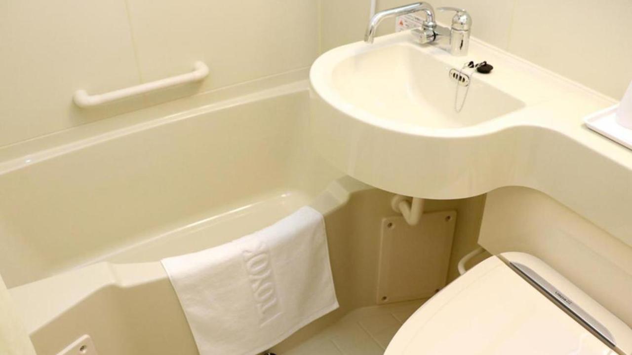 Double Room for Single Use - Non-Smoking