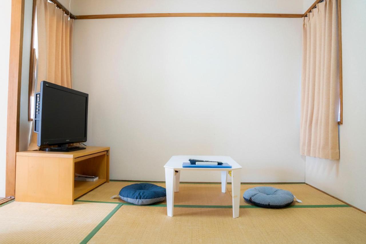 Japanese-Style Room