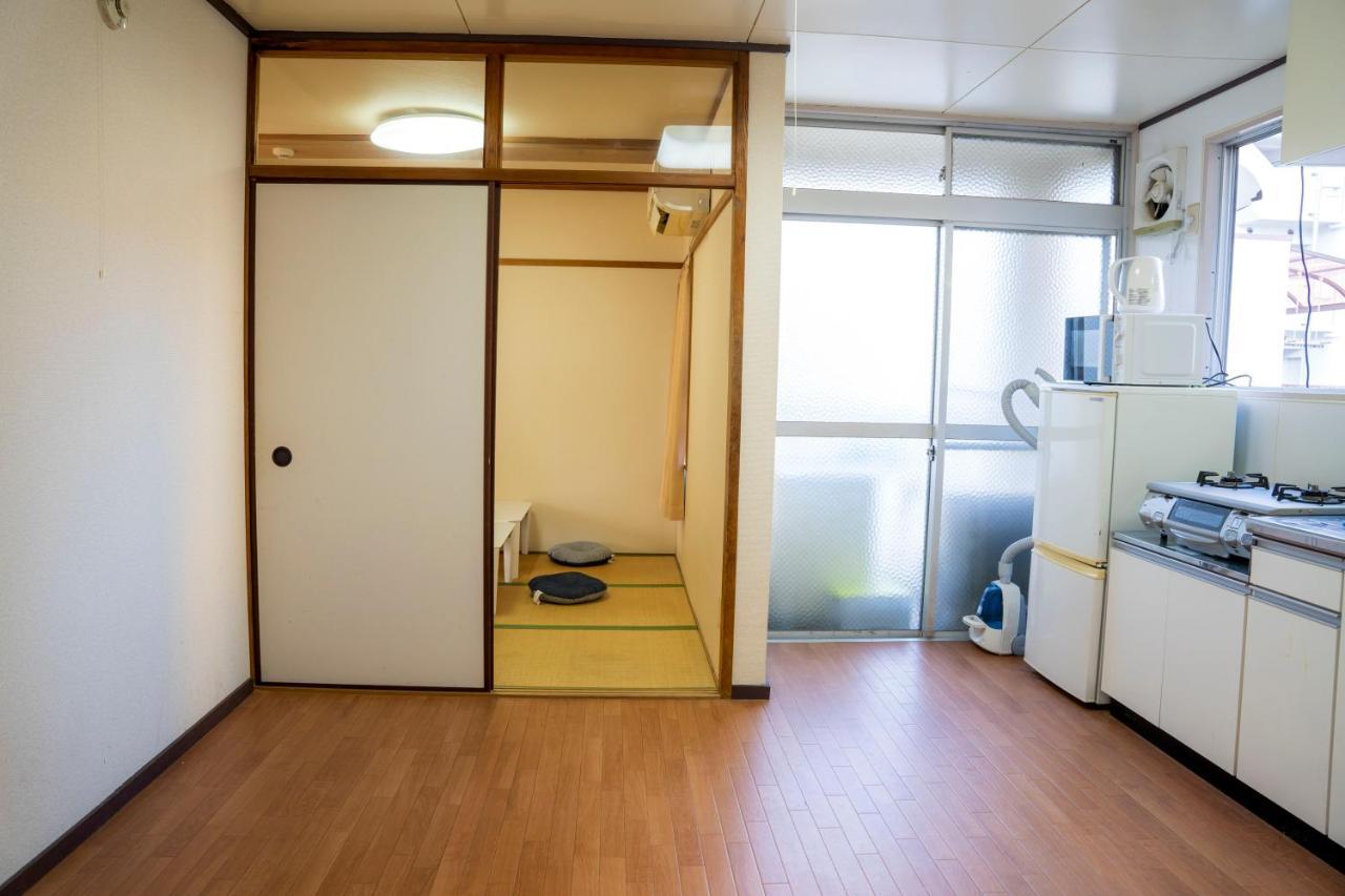Japanese-Style Room