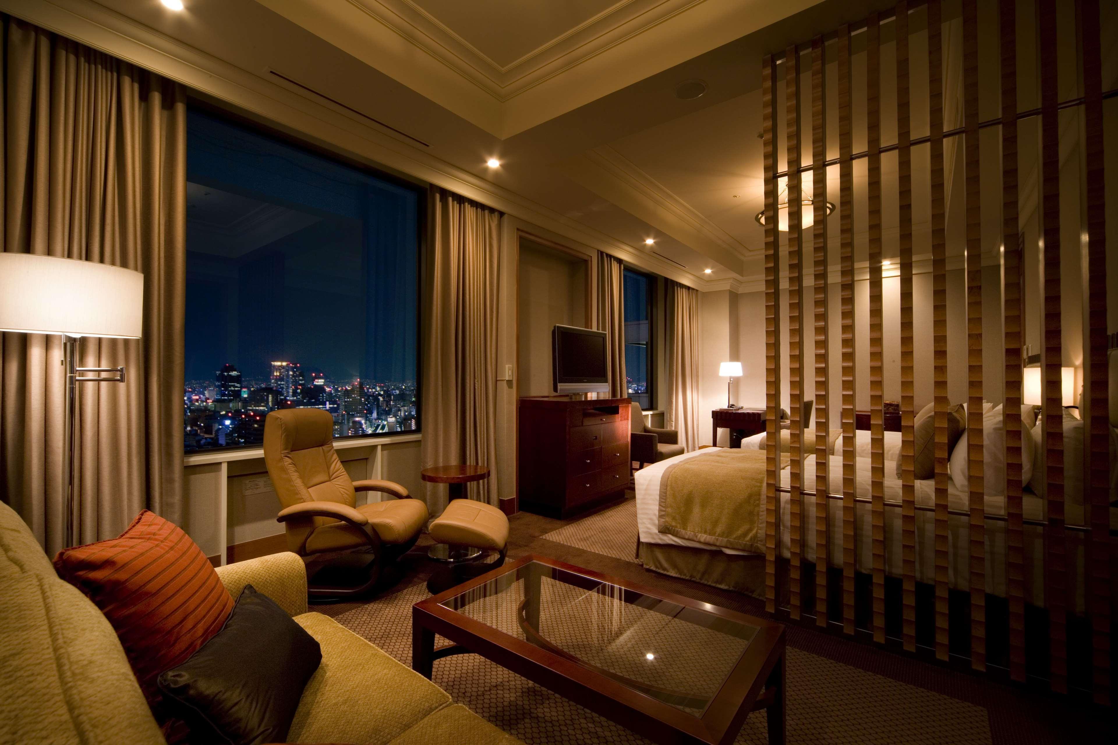 Imperial Floor Junior Suite Twin Room with Lounge & Fitness Access - Non-Smoking