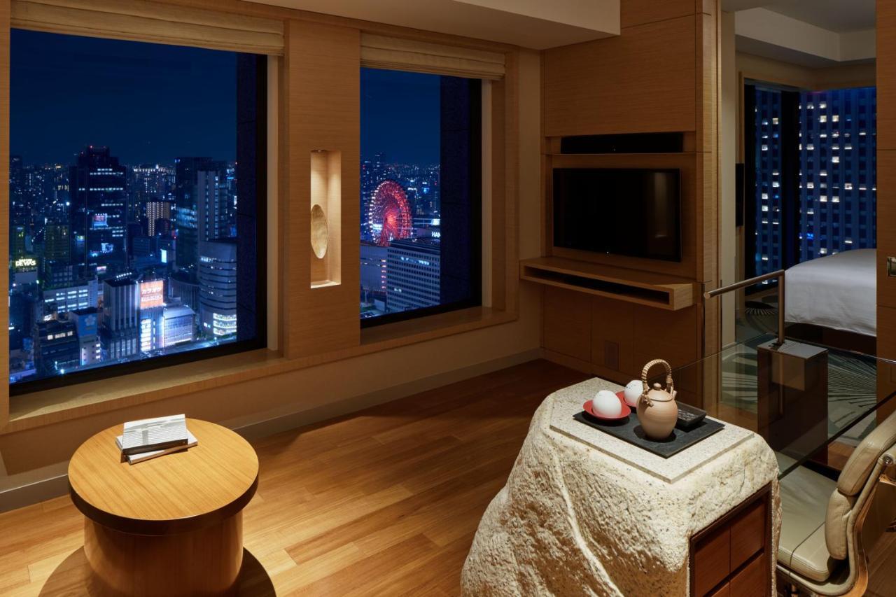 One Bedroom Suite with City View and Club Lounge Access,1341373196:JPEG