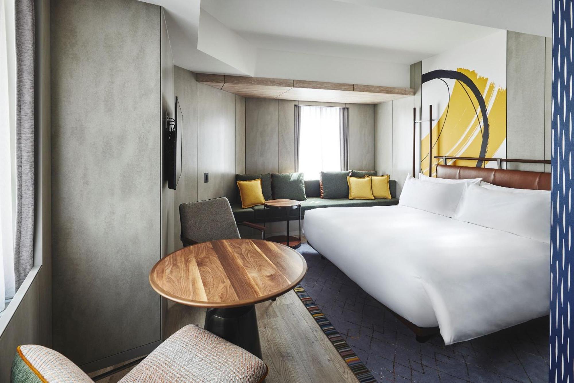 Grand King Corner Room,1522289014:JPEG
