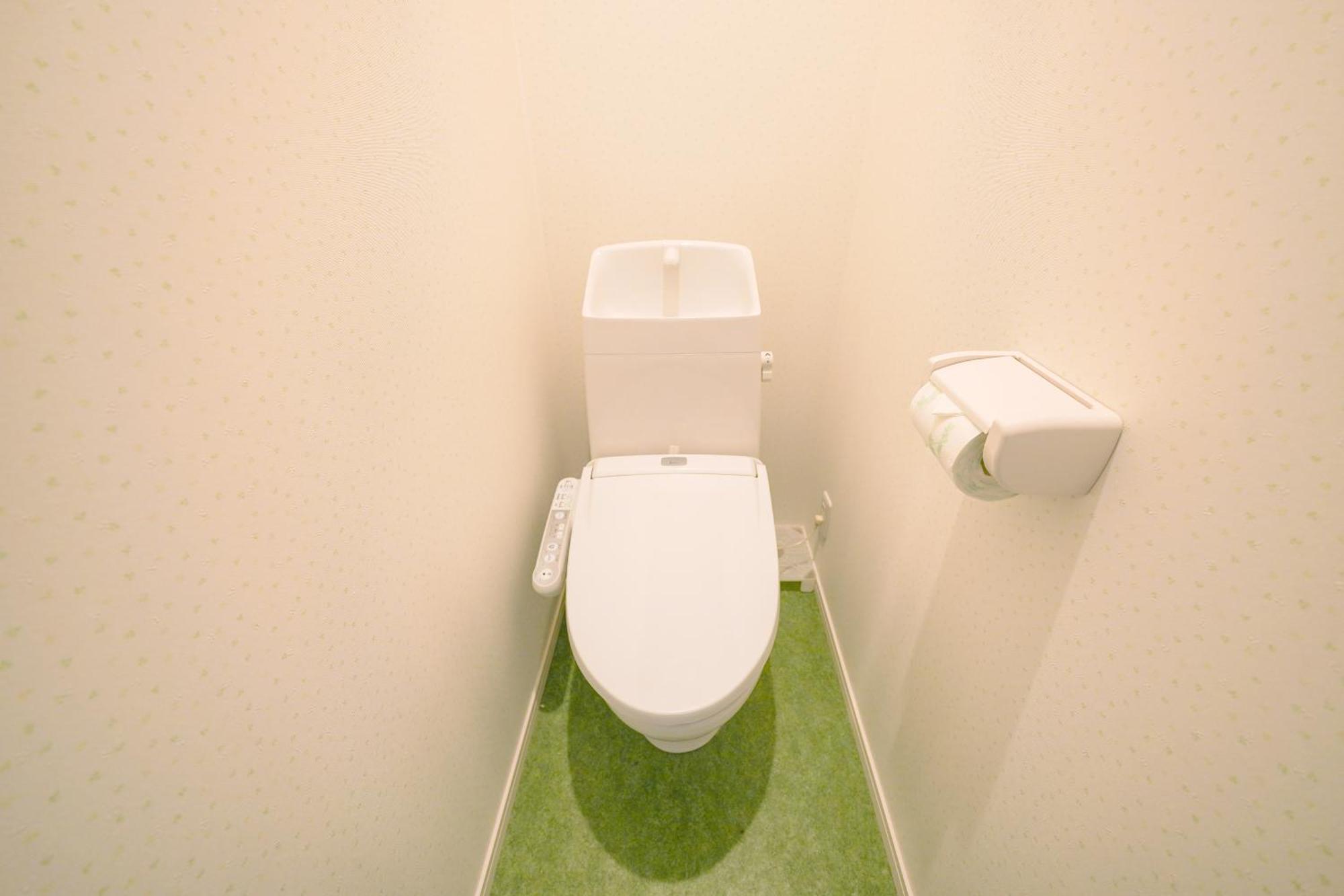 Triple Room Shower