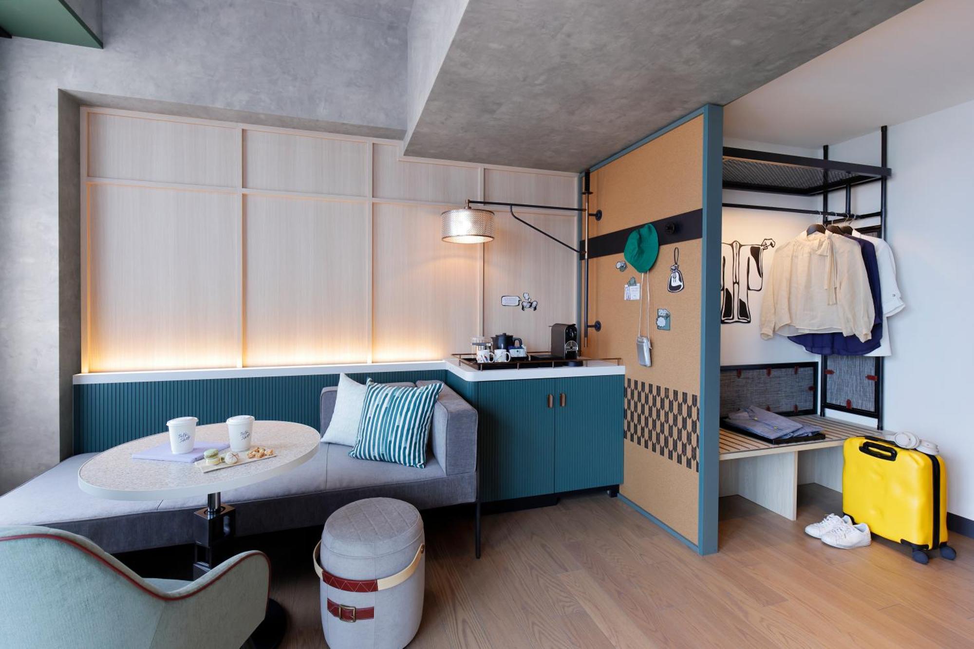 Deluxe King Room
