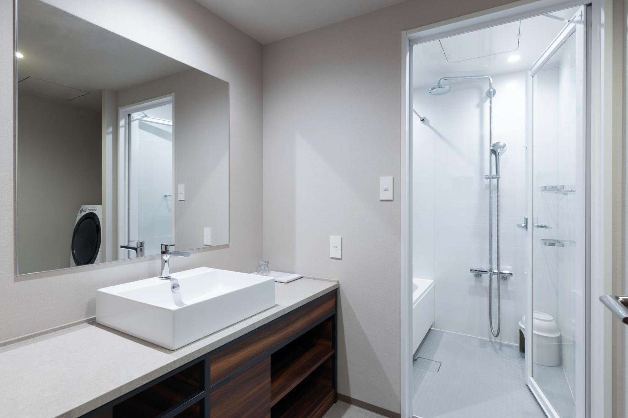 Deluxe Twin Room with Washing Machine