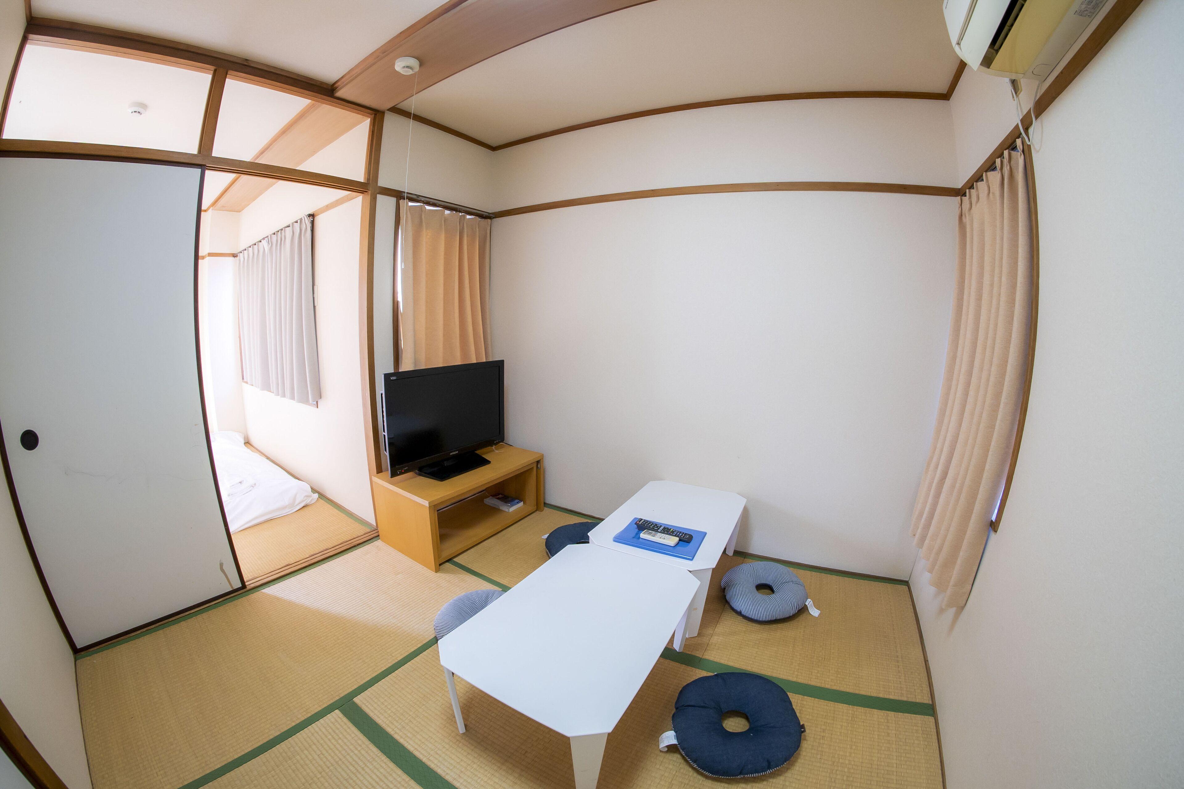 Japanese-Style Room