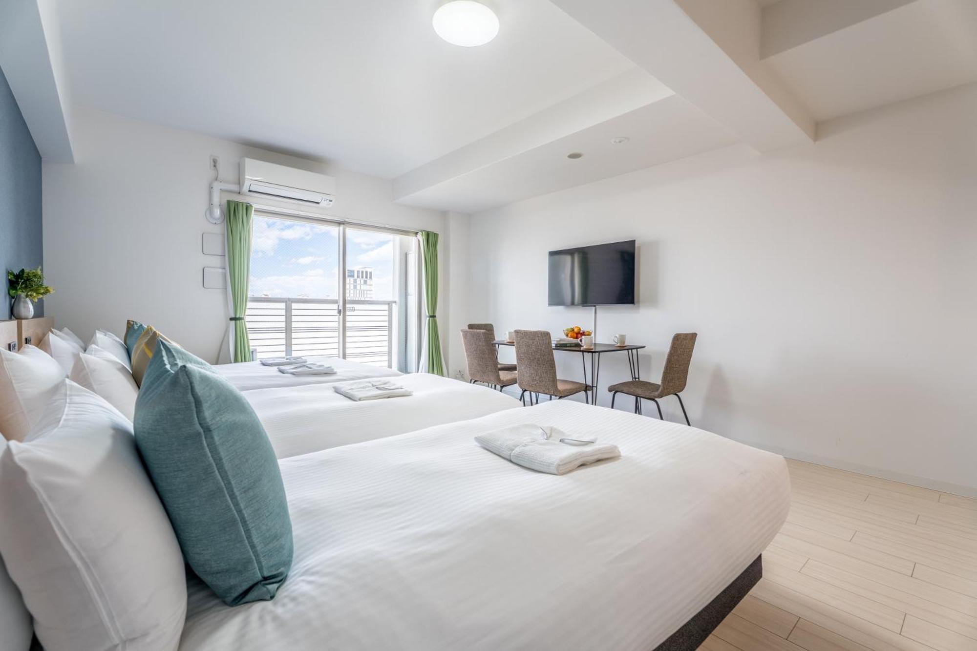 Deluxe Family Room