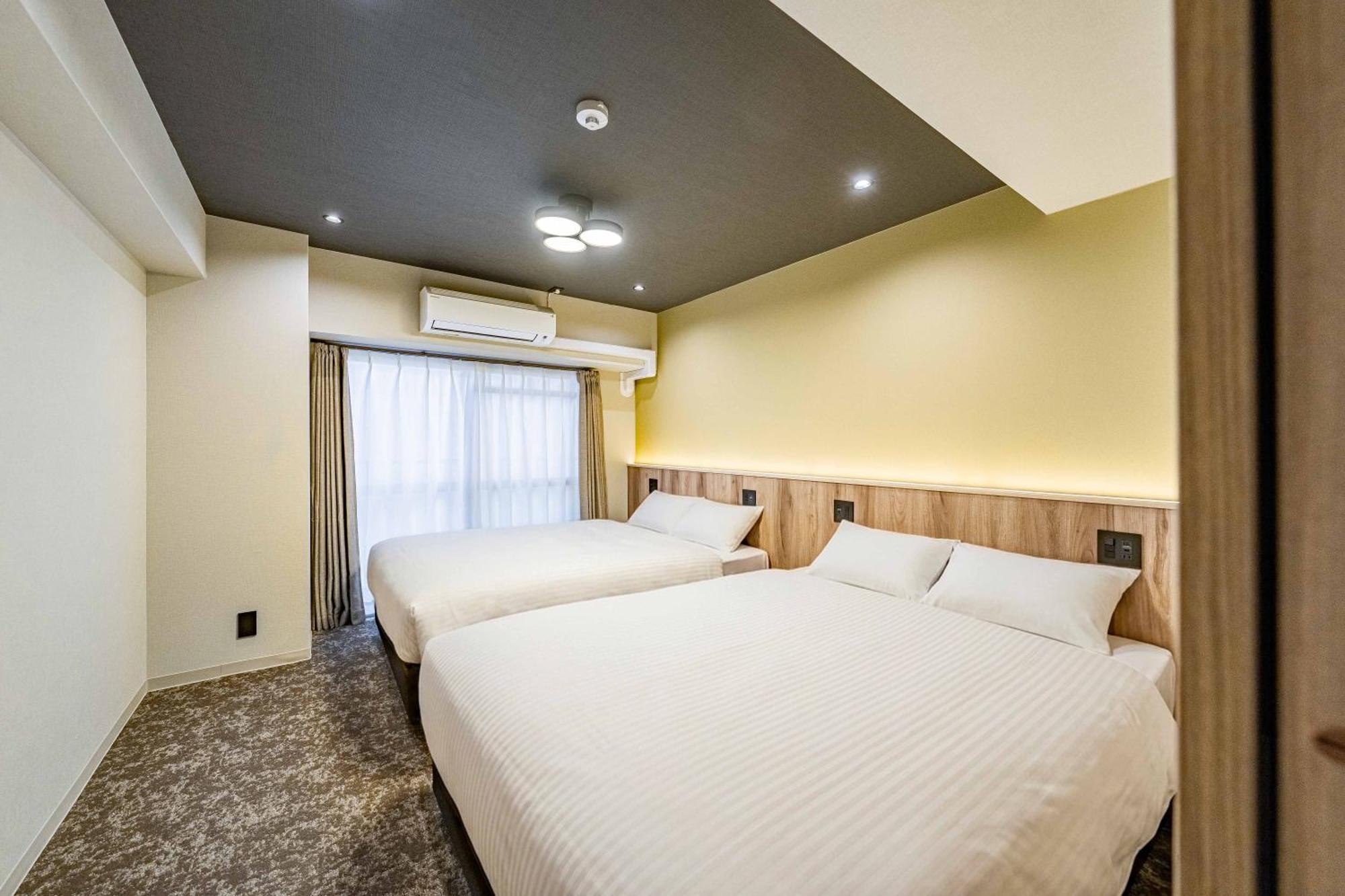 8 Superior Family Suite
