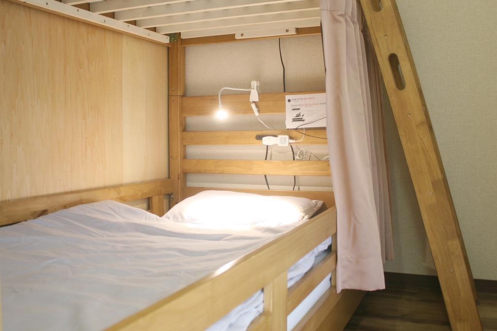 2 Beds in Female Dormitory Room (10-12 Adults)