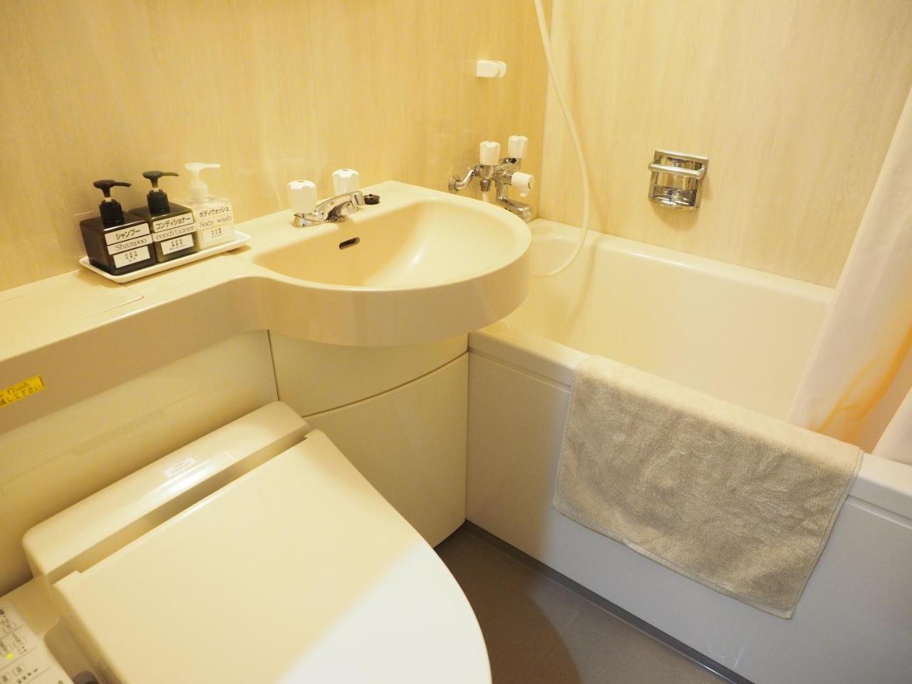 Japanese-Style Room