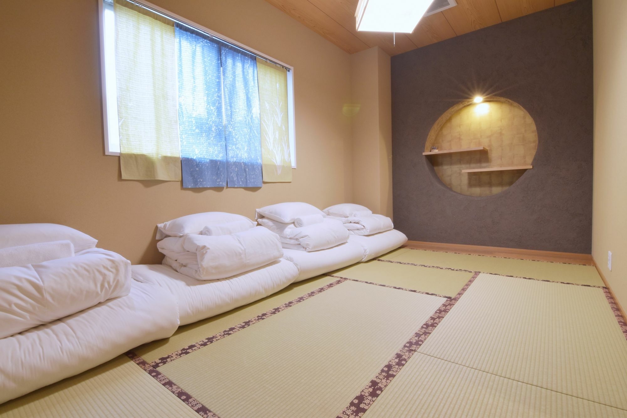 Japanese-Style Room