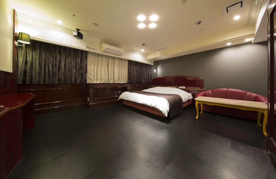 Hotel Alps-1