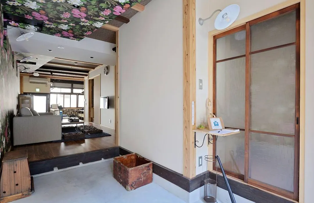 The Wonder At Stay-Machiya Karahori--1