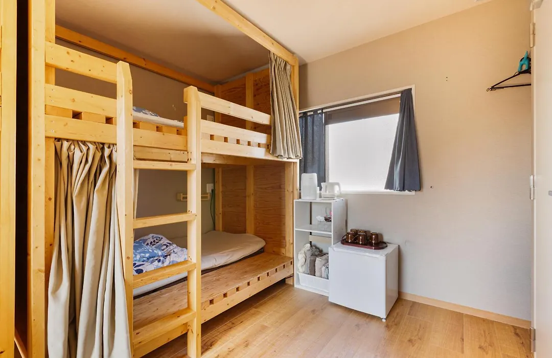 Guesthouse Yours-1