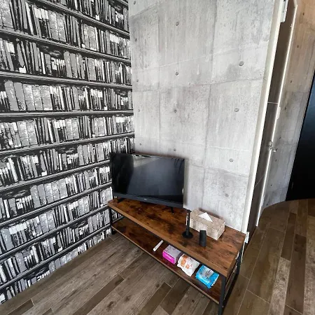 Wolf Pack Apartment 1001-3