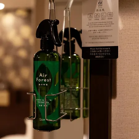 Hotel. Links Namba-3
