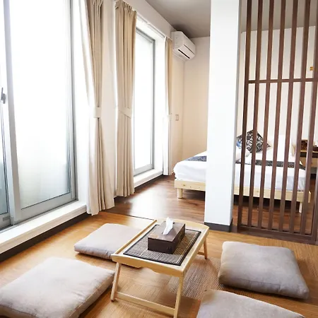 Poly Hostel Osaka-3