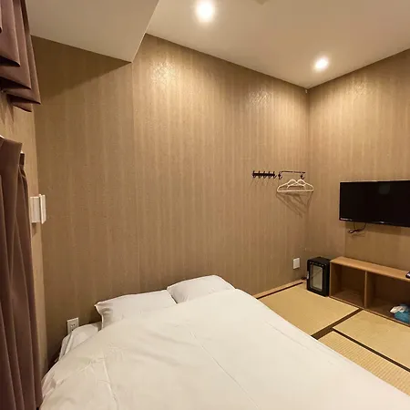 Dot Hotel Hangout-2
