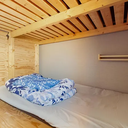 Guesthouse Yours-3