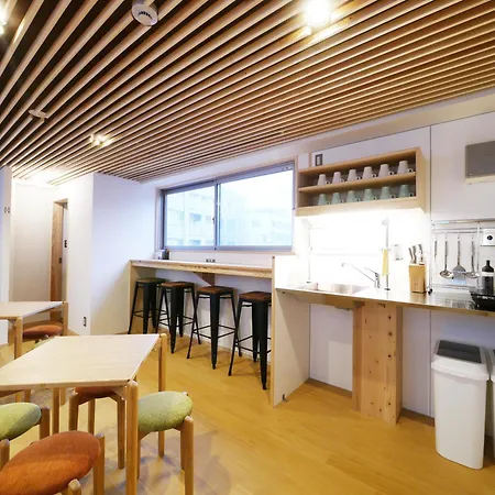 Poly Hostel 2 Namba-2
