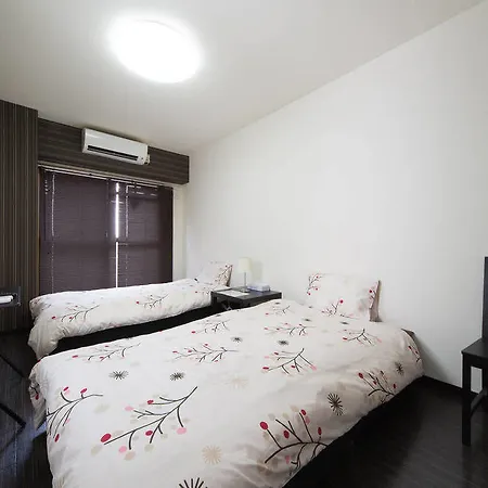Shinsaibashi Comfy Apartment-2