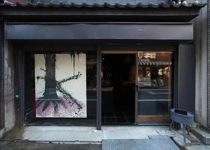 Maison De 9 Osaka Shinsaibashi East